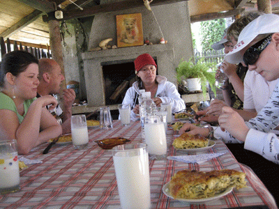 http://dev.unihome.bg/medias/activity/medium/30/135547263523150.gif